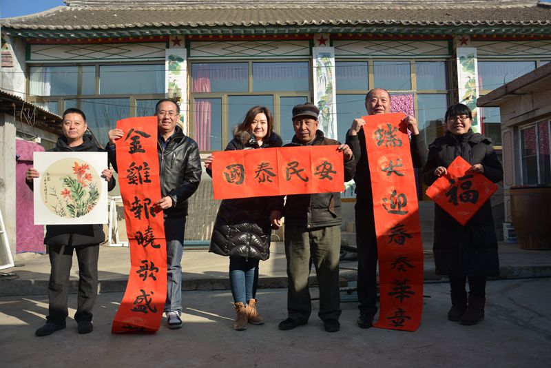 5、领导入户送春联年画