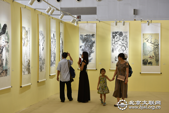 精品美术展区一角