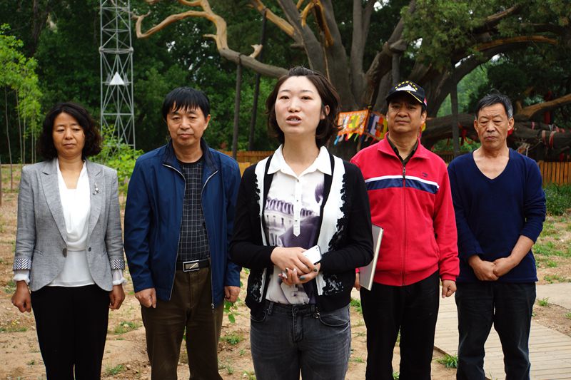 插图3:密云区新城子镇宣传部部长郑晓芳致欢迎辞 插图3:密云区新城子镇宣传部部长郑晓芳致欢迎辞