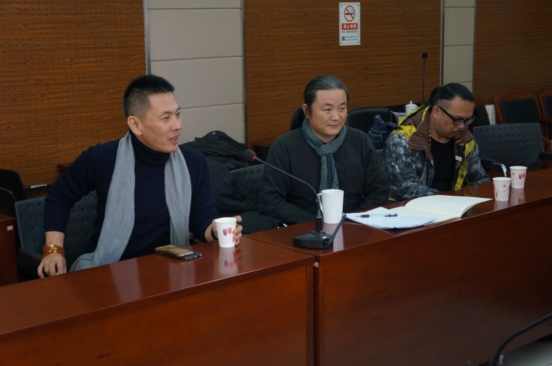 央视编导王海滨和同学们活动