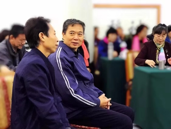 互相交流 互相交流