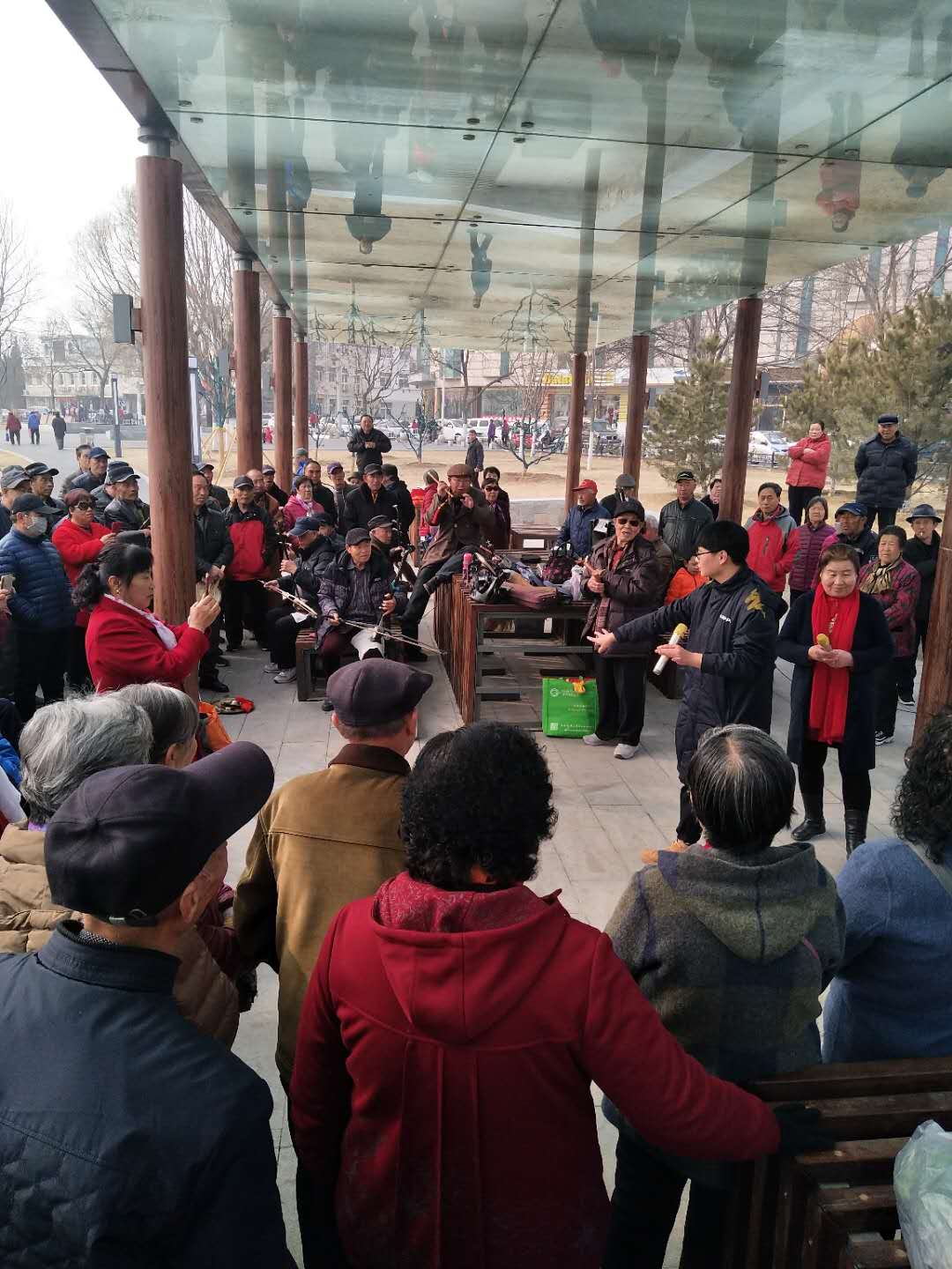 为社区群众演出 为社区群众演出