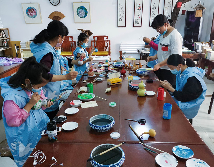 孩子绘制葫芦画02 孩子绘制葫芦画02