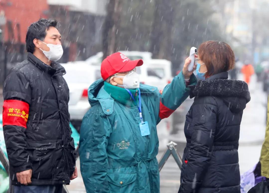风雪中的坚守 风雪中的坚守