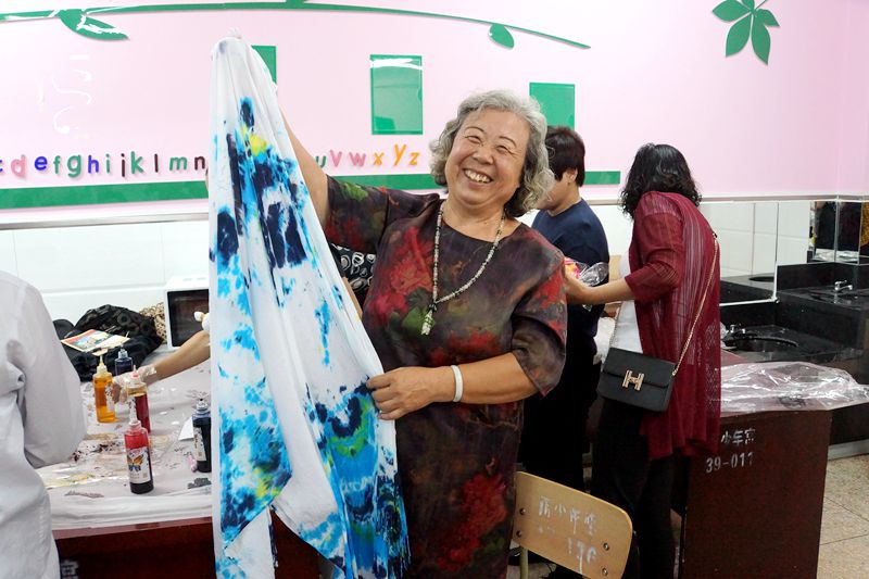 插图6:作品化茧成蝶,学员喜笑颜开 插图6:作品化茧成蝶,学员喜笑颜开