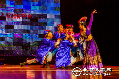 02 开场舞《掀起你的盖头来》