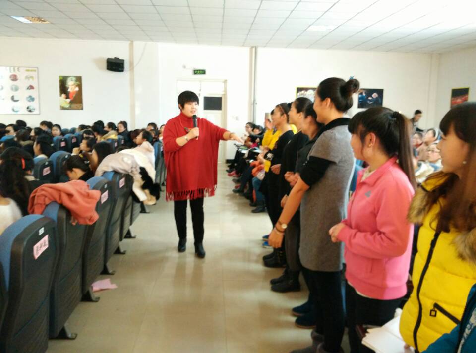 李磊老师现场教学.jpg 李磊老师现场教学.jpg