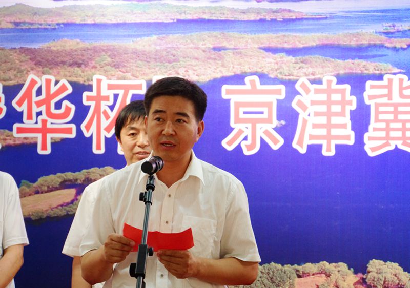 插图3:中共北京市密云区委宣传部常务副部长宋印双出席开幕式并宣布展览开幕。 插图3:中共北京市密云区委宣传部常务副部长宋印双出席开幕式并宣布展览开幕。