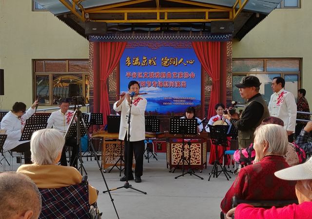 东高村敬老院演出现场 东高村敬老院演出现场