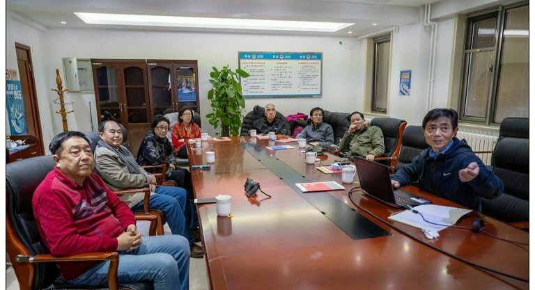 1东城摄影家协会召开主席团会议 1东城摄影家协会召开主席团会议