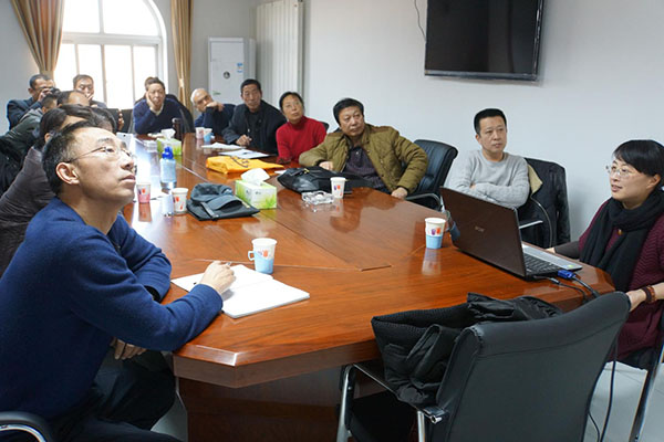 北京书法家协会理事方放为密云书法爱好者教授书法课 北京书法家协会理事方放为密云书法爱好者教授书法课