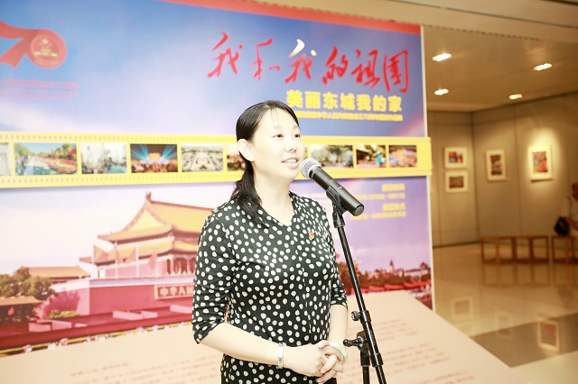 06参展作者代表——区红十字会秘书长孙凤茹讲话 06参展作者代表——区红十字会秘书长孙凤茹讲话