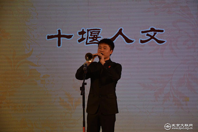 郭聪表演唢呐独奏《百鸟朝凤》