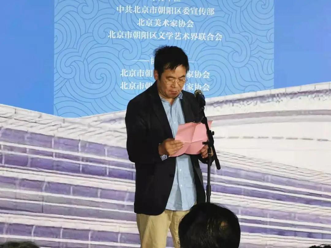 5北京美术家协会副主席韩振刚致辞(巩殿武摄) 5北京美术家协会副主席韩振刚致辞(巩殿武摄)