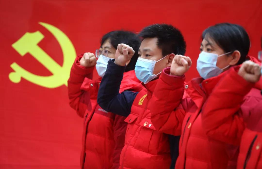 临时党支部重温入党誓词 临时党支部重温入党誓词
