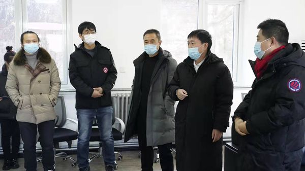 插图1:座谈会现场 插图1:座谈会现场