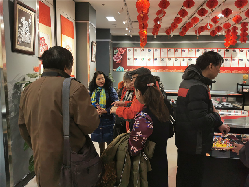 2020年福满京城 春贺神州西城区迎新春民间手工艺作品展开幕式现场1 2020年福满京城 春贺神州西城区迎新春民间手工艺作品展开幕式现场1