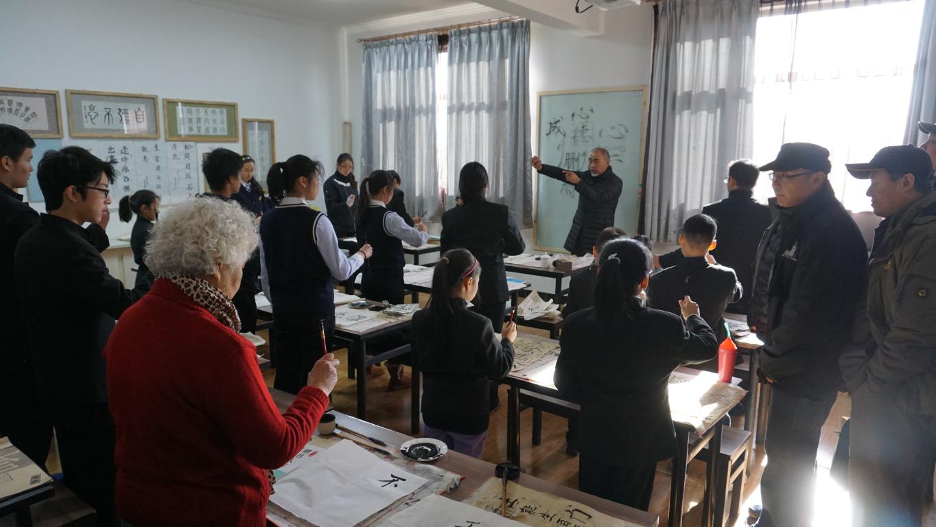 艺术家传授技艺