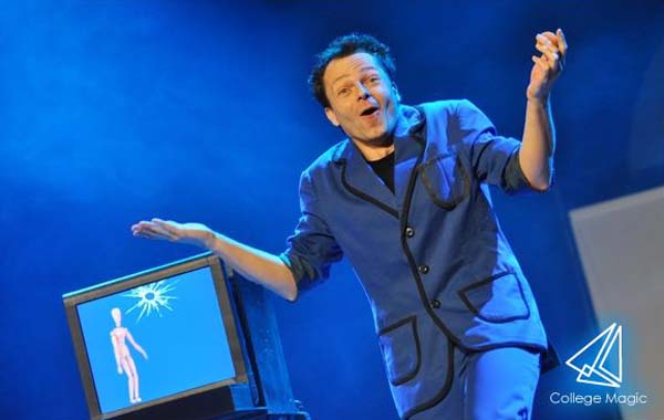 图集：2011CMUC冠军杯魔术交流大会成功举办(8/10)